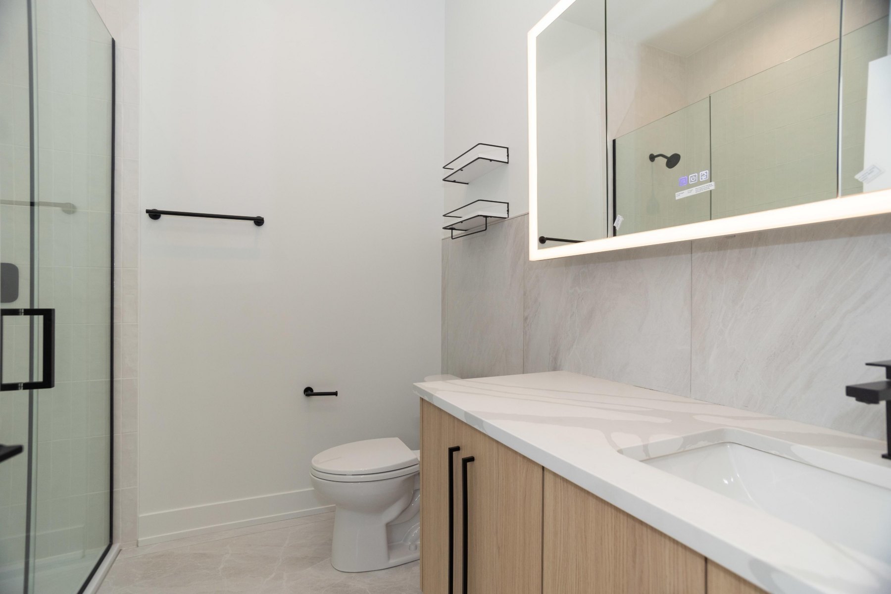 2042 – 2046 W Irving Park