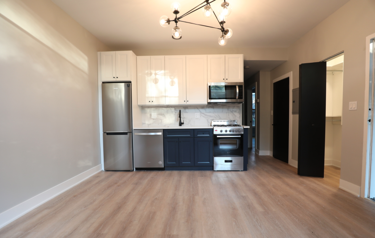 901 – 905 S Laflin